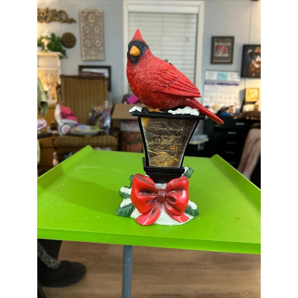 Thomas Kinkade Forever In My Heart Cardinal Lantern Memorial Figurine see chip